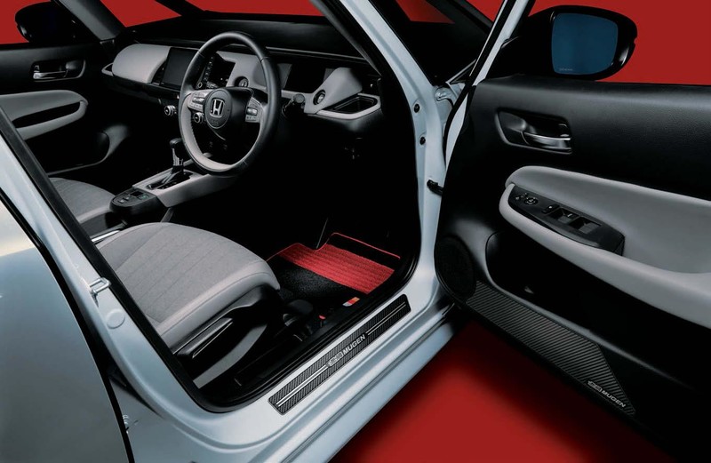 新世代《Honda Fit》專屬《Mugen無限》套件日本雙風格同步登場 新世代《Honda Fit》專屬《Mugen無限》套件日本雙風格同步登場