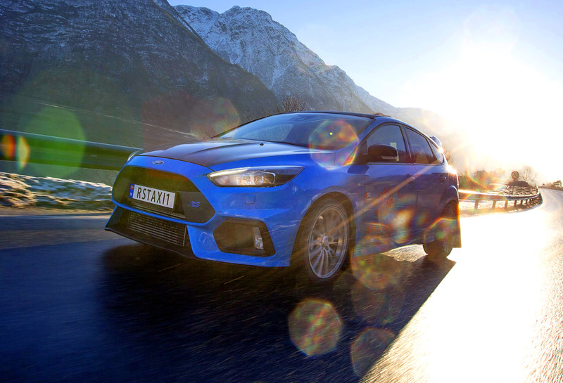 公路上輪胎的妖怪力量!Focus RS vs. Golf R 公路上輪胎的妖怪力量!Focus RS vs. Golf R