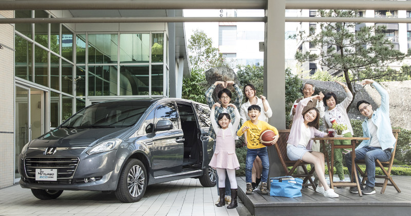 2020年式《Luxgen M7 Turbo Eco Hyper》僅剩兩車型 入門智能影音八人座94.5萬元起 2020年式《Luxgen M7 Turbo Eco Hyper》僅剩兩車型 入門智能影音八人座94.5萬元起