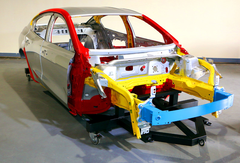 五門掀背車一哥Ford Focus,4個車型,我該買哪一款? 五門掀背車一哥Ford Focus,4個車型,我該買哪一款?