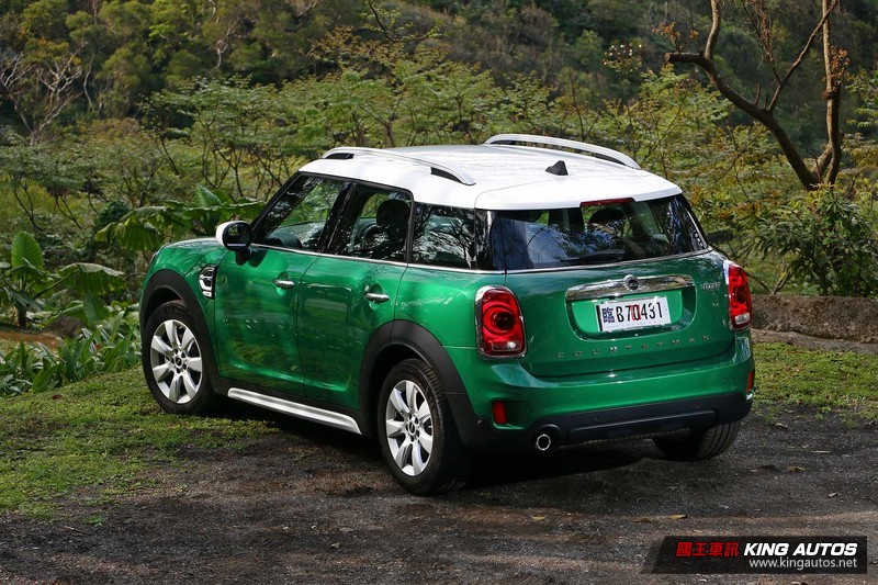 《Mini Cooper Countryman Deluxe》豪華野營版試駕|配備升級更有英倫氣息 《Mini Cooper Countryman Deluxe》豪華野營版試駕|配備升級更有英倫氣息