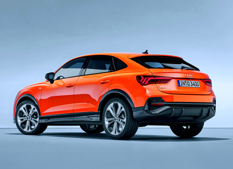 繼續放閃!Audi潮車一直來。182萬元起的跨界新品種Audi Q3 Sportback 繼續放閃!Audi潮車一直來。182萬元起的跨界新品種Audi Q3 Sportback