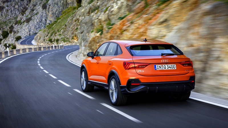 繼續放閃!Audi潮車一直來。182萬元起的跨界新品種Audi Q3 Sportback 繼續放閃!Audi潮車一直來。182萬元起的跨界新品種Audi Q3 Sportback