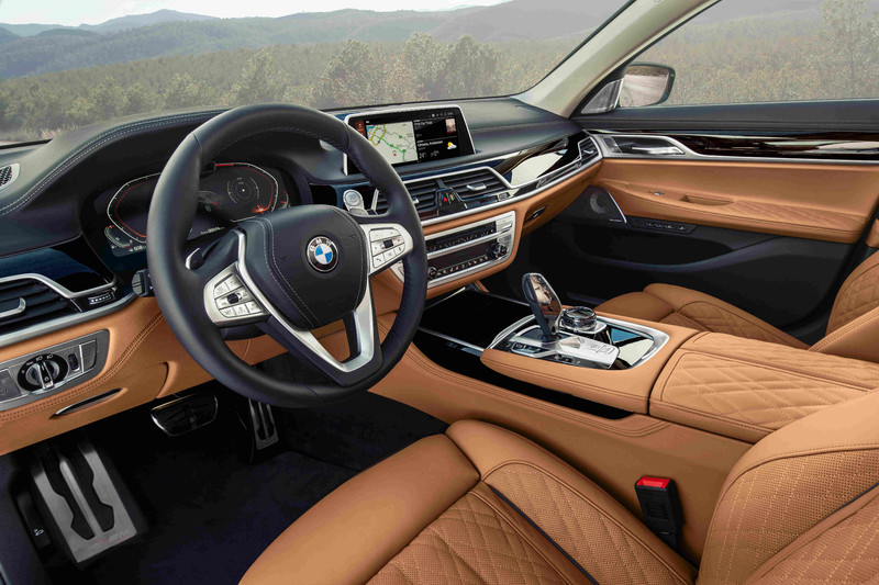 「M」袍加身!《BMW 7 Series Edition M》雙車型428萬元起限量推出 「M」袍加身!《BMW 7 Series Edition M》雙車型428萬元起限量推出