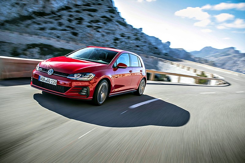 大呼過癮!136.8萬,該選Ford Focus ST 還是7.5代Golf GTI?一次總整理。 大呼過癮!136.8萬,該選Ford Focus ST 還是7.5代Golf GTI?一次總整理。
