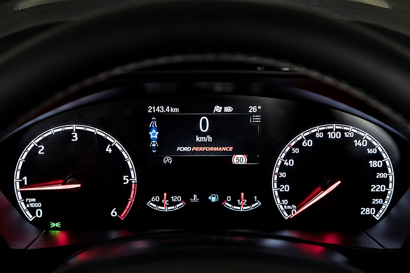 大呼過癮!136.8萬,該選Ford Focus ST 還是7.5代Golf GTI?一次總整理。 大呼過癮!136.8萬,該選Ford Focus ST 還是7.5代Golf GTI?一次總整理。
