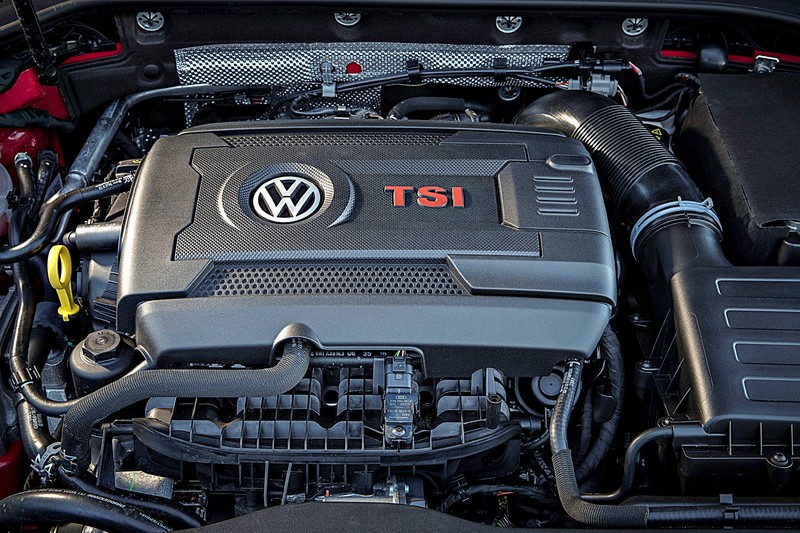 大呼過癮!136.8萬,該選Ford Focus ST 還是7.5代Golf GTI?一次總整理。 大呼過癮!136.8萬,該選Ford Focus ST 還是7.5代Golf GTI?一次總整理。