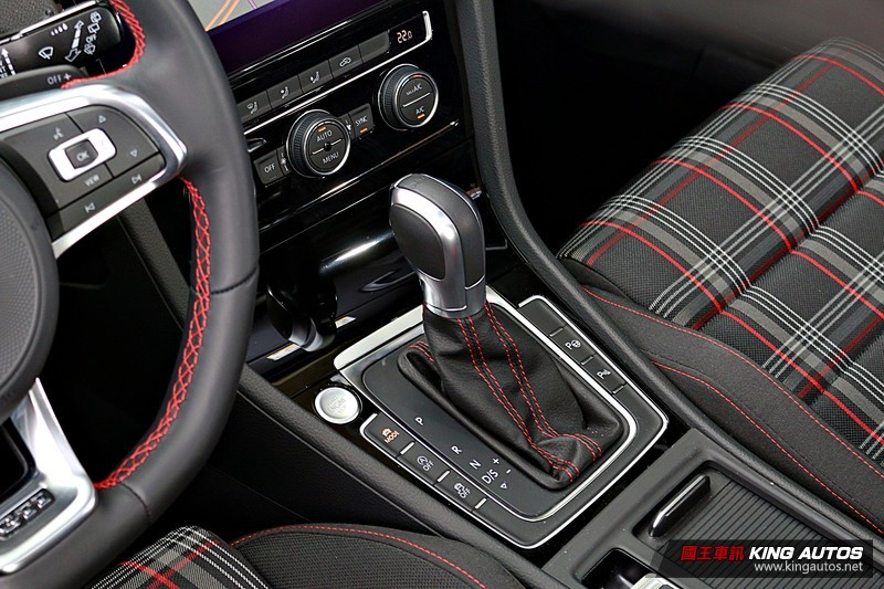 大呼過癮!136.8萬,該選Ford Focus ST 還是7.5代Golf GTI?一次總整理。 大呼過癮!136.8萬,該選Ford Focus ST 還是7.5代Golf GTI?一次總整理。