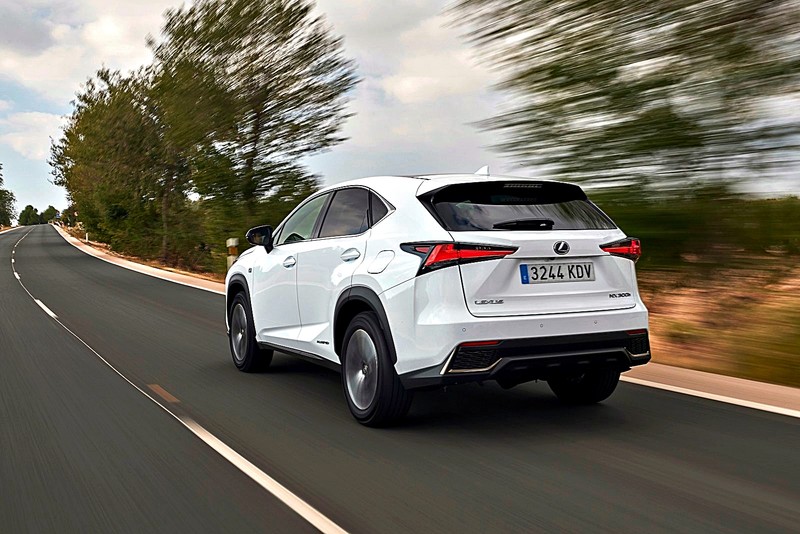 《Lexus NX》 meets 《Mercedes-Benz GLC》 台幣234萬元的抉擇? 《Lexus NX》 meets 《Mercedes-Benz GLC》 台幣234萬元的抉擇?
