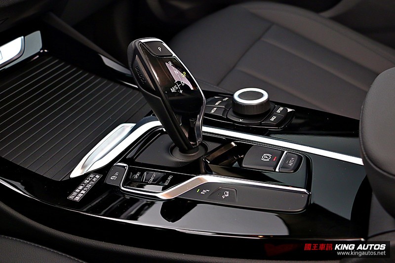 《Lexus NX》 meets 《BMW X3》 價差5萬元的選擇? 《Lexus NX》 meets 《BMW X3》 價差5萬元的選擇?