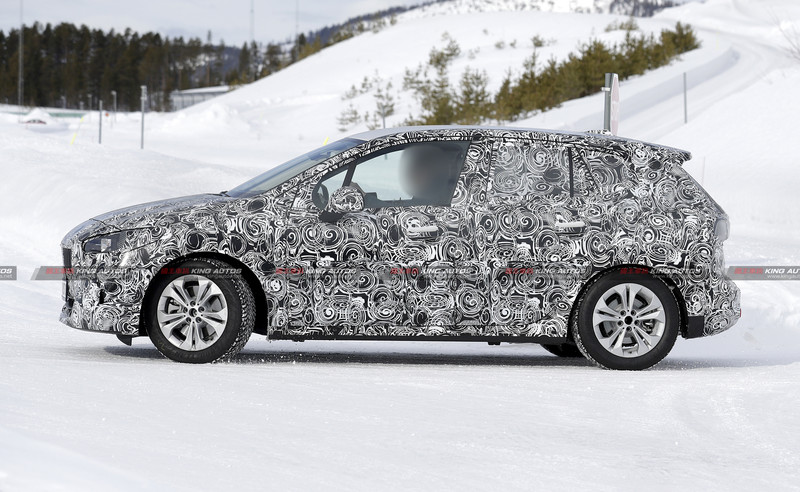 大改款《BMW 2 Series Active Tourer》二度現身 尺碼變化不大除了大鼻孔 大改款《BMW 2 Series Active Tourer》二度現身 尺碼變化不大除了大鼻孔