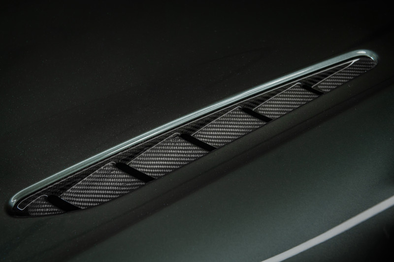 《Aston Martin Vantage AMR》导入手排限量车型1,380万元起向利曼传奇致敬