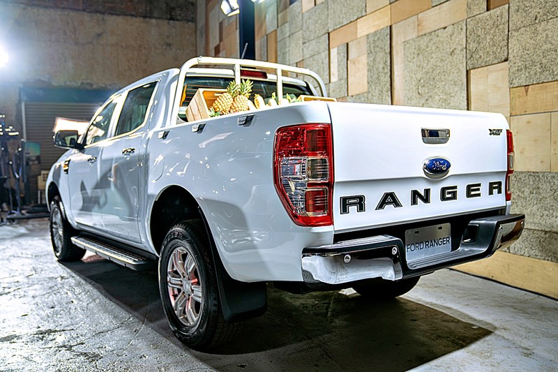 《Ford Ranger》 meets 《Toyota Hilux》 兩款經典皮卡,你會選哪一款? 《Ford Ranger》 meets 《Toyota Hilux》 兩款經典皮卡,你會選哪一款?