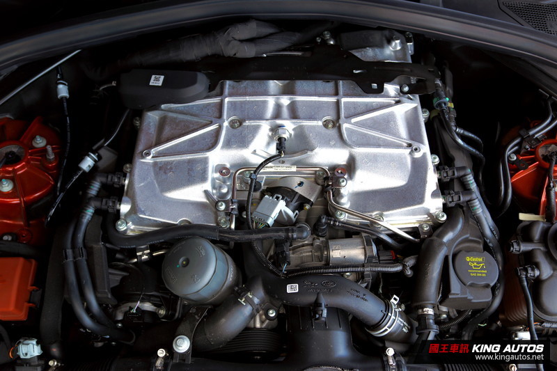 《Jaguar F-Pace SVR》試駕(二)|解析科技《V8機械增壓引擎》4.3秒破百 《Jaguar F-Pace SVR》試駕(二)|解析科技《V8機械增壓引擎》4.3秒破百