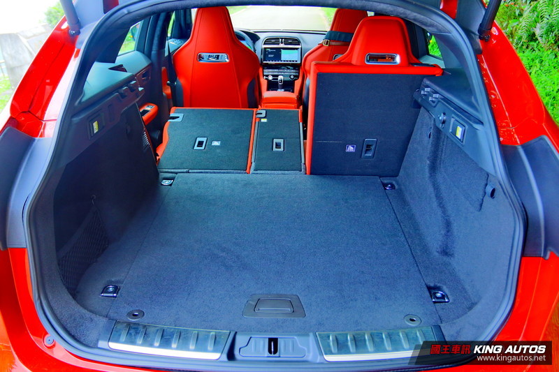 《Jaguar F-Pace SVR》試駕(二)|解析科技《V8機械增壓引擎》4.3秒破百 《Jaguar F-Pace SVR》試駕(二)|解析科技《V8機械增壓引擎》4.3秒破百