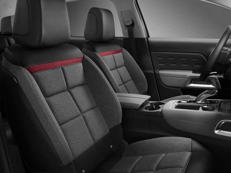 個性化成員報到《Citroën C5 Aircross C-Series》品牌旗艦SUV更有型 個性化成員報到《Citroën C5 Aircross C-Series》品牌旗艦SUV更有型