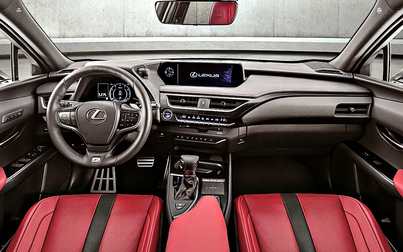 「選車東西軍」之《Mini Countryman》或《Lexus UX》? 僅差3.1萬元,你選哪一款? 「選車東西軍」之《Mini Countryman》或《Lexus UX》? 僅差3.1萬元,你選哪一款?