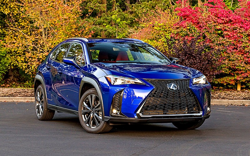 「選車東西軍」之《Mini Countryman》或《Lexus UX》? 僅差3.1萬元,你選哪一款? 「選車東西軍」之《Mini Countryman》或《Lexus UX》? 僅差3.1萬元,你選哪一款?