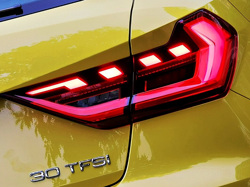 在現今的跨界和SUV時代,豪華都會小掀背還有其魅力嗎?Audi A1 say "Yes" 在現今的跨界和SUV時代,豪華都會小掀背還有其魅力嗎?Audi A1 say "Yes"