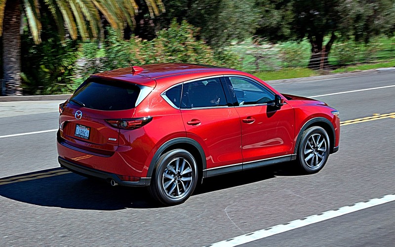 「選車東西軍」之《Mazda CX-5》或《Subaru Forester》? 價差僅一千元,選前驅或四驅? 「選車東西軍」之《Mazda CX-5》或《Subaru Forester》? 價差僅一千元,選前驅或四驅?