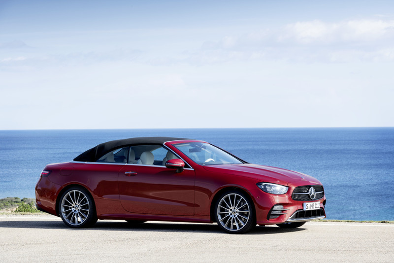 小改《Mercedes-Benz E-Class Coupé/E-Class Cabriolet》正式亮相 優雅和暴力一次滿足