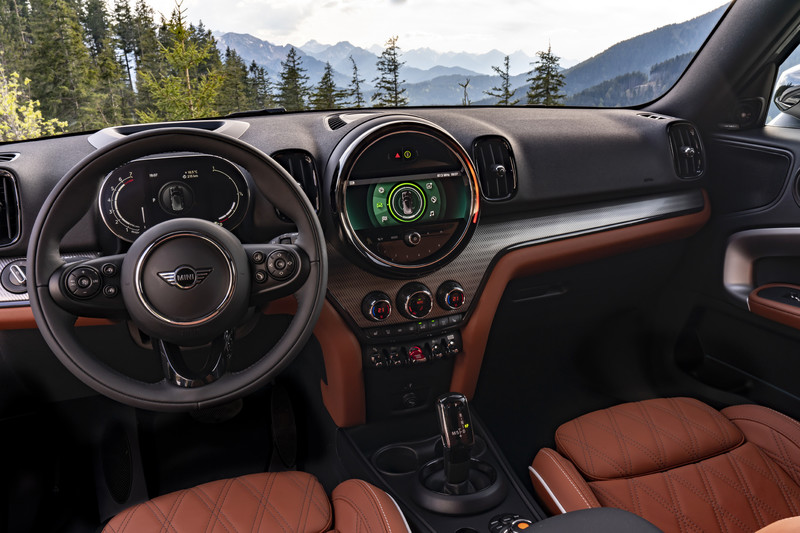 小改款《Mini Countryman》現身！不只有型還能選用5吋數位儀表
