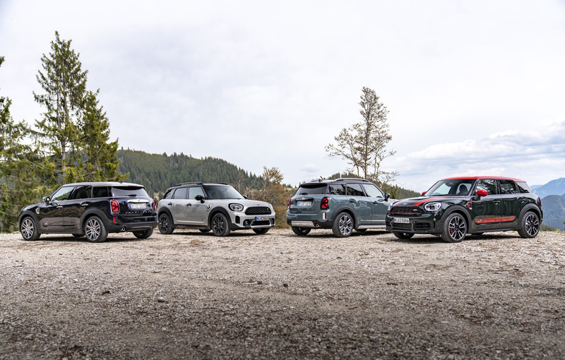 小改款《Mini Countryman》現身!不只有型還能選用5吋數位儀表 小改款《Mini Countryman》現身!不只有型還能選用5吋數位儀表