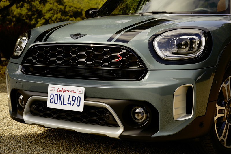 小改款《Mini Countryman》現身！不只有型還能選用5吋數位儀表