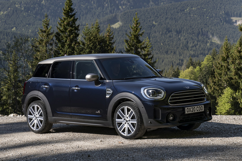 小改款《Mini Countryman》現身！不只有型還能選用5吋數位儀表
