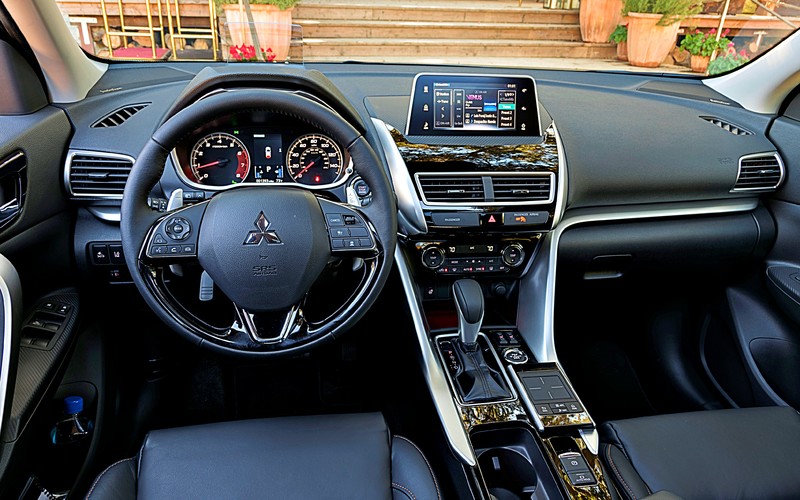 「選車東西軍」之《Mazda CX-30》或《Mitsubishi Eclipse Cross》? 若有110萬元預算!想選哪款日 「選車東西軍」之《Mazda CX-30》或《Mitsubishi Eclipse Cross》? 若有110萬元預算!想選哪款日