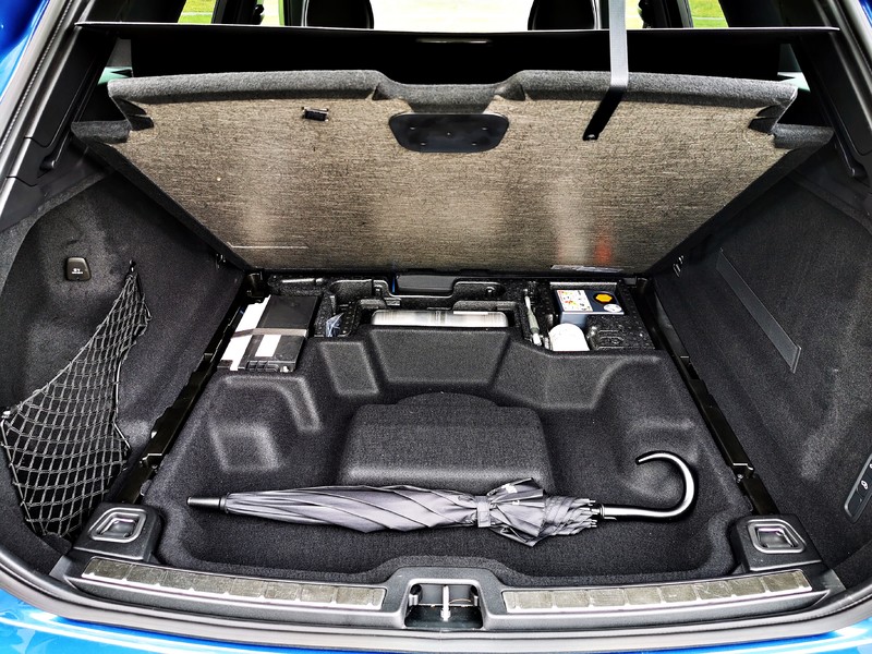 SUV開啟了用車新潮流,Volvo演繹了SUV的家用新魅力。Volvo XC60 B5 R-Design SUV開啟了用車新潮流,Volvo演繹了SUV的家用新魅力。Volvo XC60 B5 R-Design