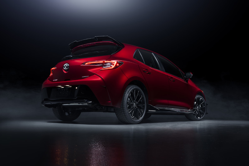 美版《Toyota Auris》也變帥 限量特仕給你超有型原廠空力套件 美版《Toyota Auris》也變帥 限量特仕給你超有型原廠空力套件