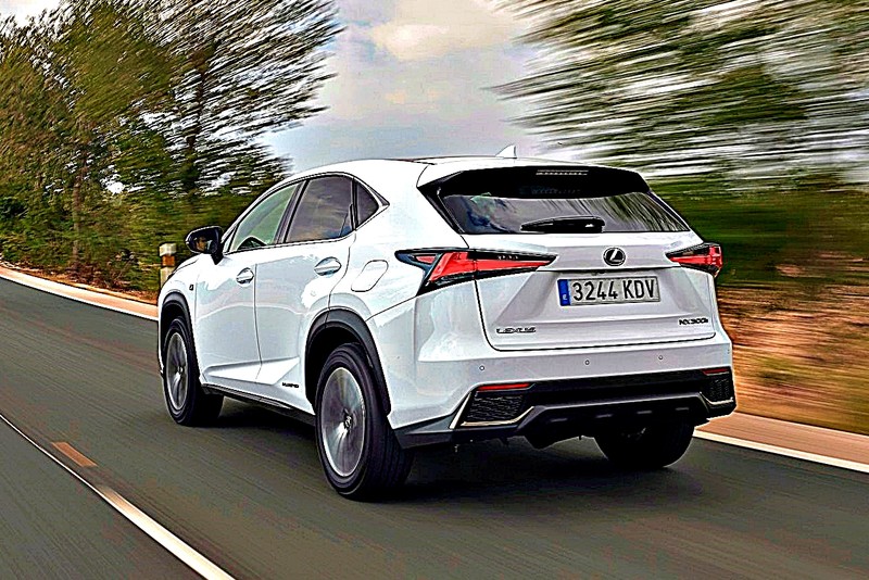 「選車東西軍」之《BMW X1》或《Lexus NX》? 車格/級距雖略有差異,但同屬200萬元價格區間,你偏好哪一款? 「選車東西軍」之《BMW X1》或《Lexus NX》? 車格/級距雖略有差異,但同屬200萬元價格區間,你偏好哪一款?