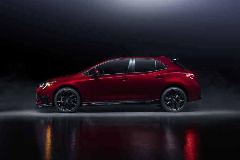 美版《Toyota Auris》也變帥 限量特仕給你超有型原廠空力套件 美版《Toyota Auris》也變帥 限量特仕給你超有型原廠空力套件