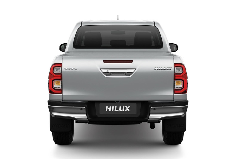 《Toyota Hilux》二度小改泰國登場！剽悍外型、性能與節能表現同步進化