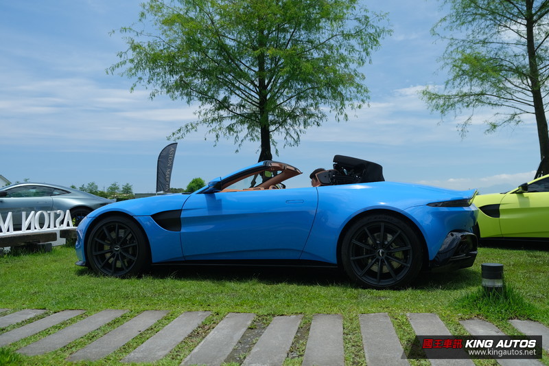 《Aston Martin Vantage》全員到齊 《Vantage Roadster》售價980萬元起開始接單 《Aston Martin Vantage》全員到齊 《Vantage Roadster》售價980萬元起開始接單