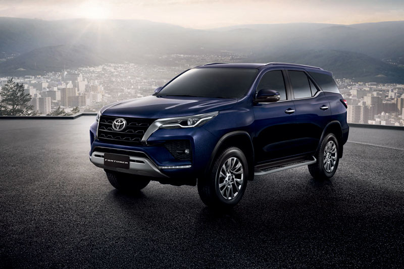 別忘了它《Hilux》雙生SUV兄弟《Toyota Fortuner》同步小改也有型