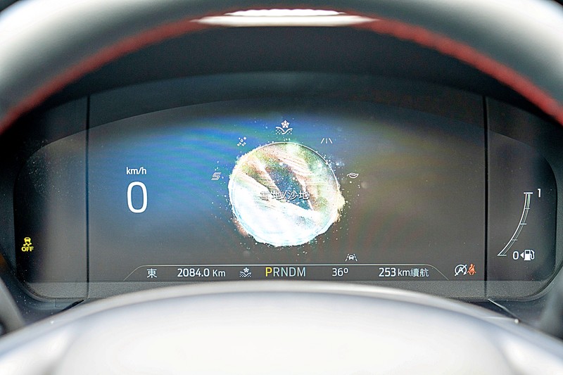 《Ford New Kuga EcoBoost 250 AWD ST-Line》試駕︱ 安全、舒適、寧靜且兼具優異駕馭表現的加高版 《Ford New Kuga EcoBoost 250 AWD ST-Line》試駕︱ 安全、舒適、寧靜且兼具優異駕馭表現的加高版