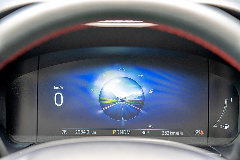 《Ford New Kuga EcoBoost 250 AWD ST-Line》試駕︱ 安全、舒適、寧靜且兼具優異駕馭表現的加高版 《Ford New Kuga EcoBoost 250 AWD ST-Line》試駕︱ 安全、舒適、寧靜且兼具優異駕馭表現的加高版