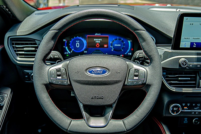《Ford New Kuga EcoBoost 250 AWD ST-Line》試駕︱ 安全、舒適、寧靜且兼具優異駕馭表現的加高版 《Ford New Kuga EcoBoost 250 AWD ST-Line》試駕︱ 安全、舒適、寧靜且兼具優異駕馭表現的加高版