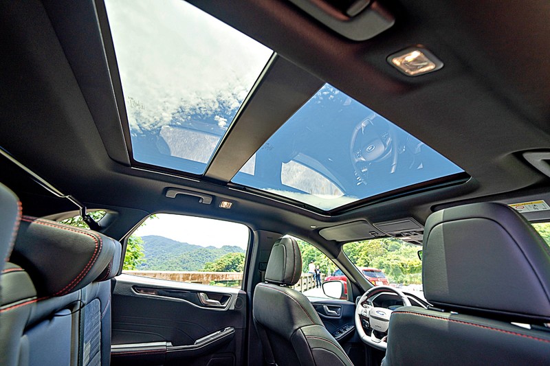 《Ford New Kuga EcoBoost 250 AWD ST-Line》試駕︱ 安全、舒適、寧靜且兼具優異駕馭表現的加高版 《Ford New Kuga EcoBoost 250 AWD ST-Line》試駕︱ 安全、舒適、寧靜且兼具優異駕馭表現的加高版