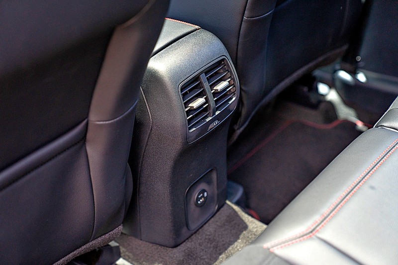《Ford New Kuga EcoBoost 250 AWD ST-Line》試駕︱ 安全、舒適、寧靜且兼具優異駕馭表現的加高版 《Ford New Kuga EcoBoost 250 AWD ST-Line》試駕︱ 安全、舒適、寧靜且兼具優異駕馭表現的加高版
