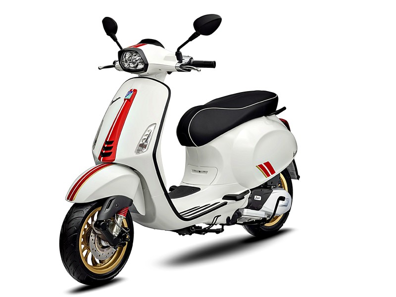 《Vespa Sprint Racing Sixties特仕版》 復刻1960年代賽車經典,限時預購開跑中! 《Vespa Sprint Racing Sixties特仕版》 復刻1960年代賽車經典,限時預購開跑中!