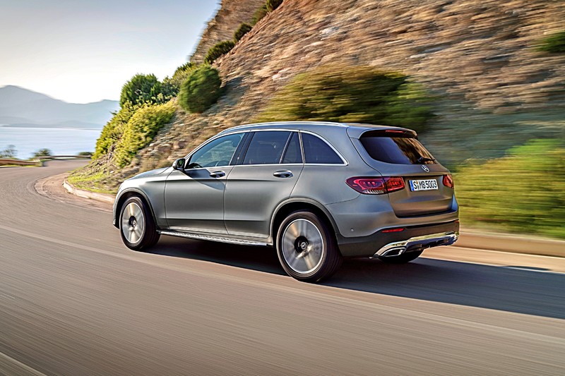 「選車東西軍」之《BMW X3》或《Mercedes-Benz GLC》? 價差3萬元,你選哪一款? 「選車東西軍」之《BMW X3》或《Mercedes-Benz GLC》? 價差3萬元,你選哪一款?