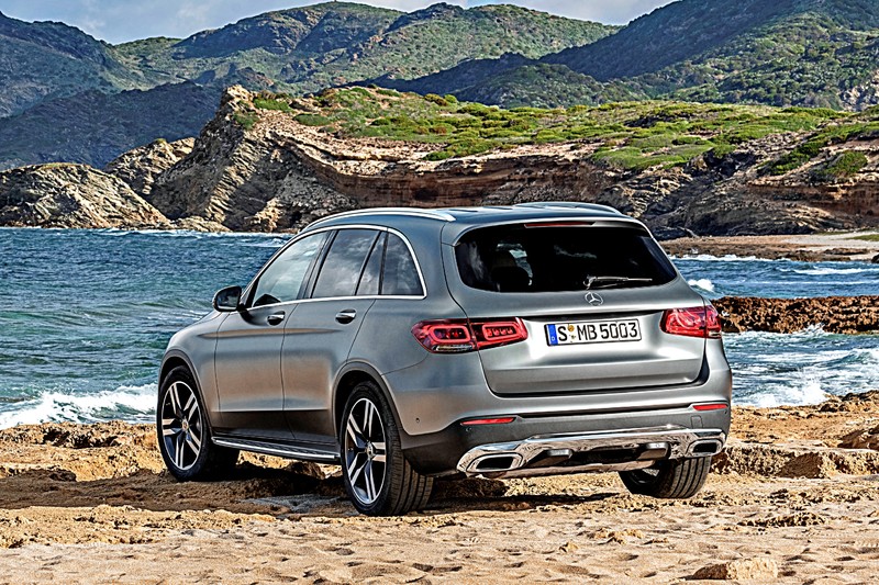 「選車東西軍」之《BMW X3》或《Mercedes-Benz GLC》? 價差3萬元,你選哪一款? 「選車東西軍」之《BMW X3》或《Mercedes-Benz GLC》? 價差3萬元,你選哪一款?