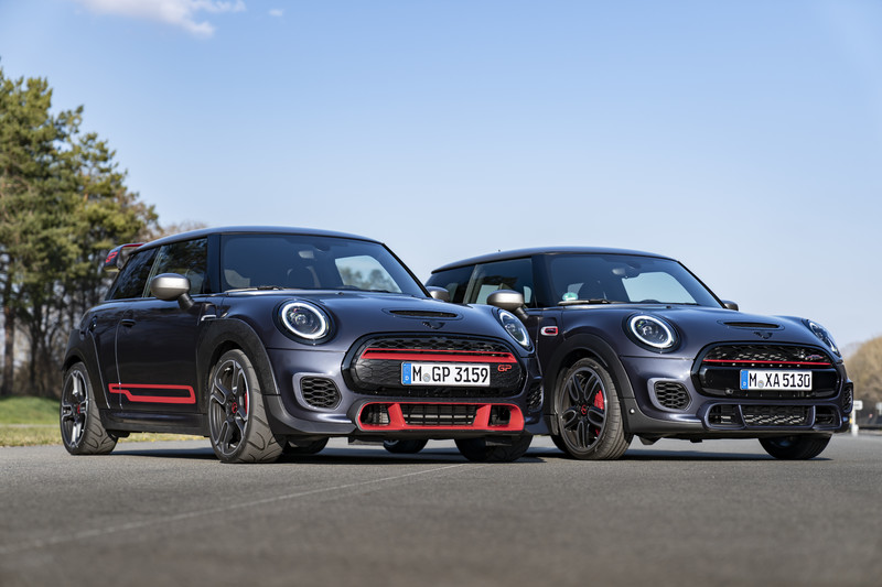 還原限量鋼砲《Mini John Cooper Works》視覺系GP Pack套件有幾分像呢？