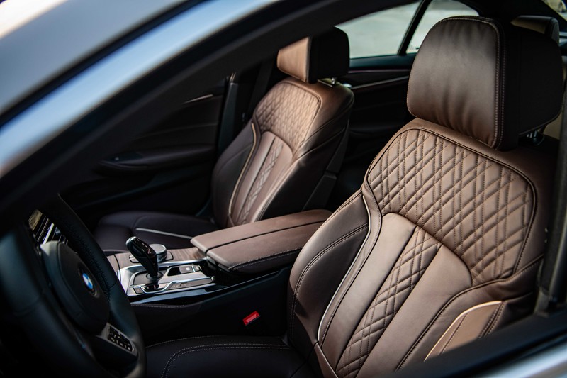 小改前衝一波!本月入主《BMW 5 Series》白金旗艦版享200萬60期零利率等五大禮遇 小改前衝一波!本月入主《BMW 5 Series》白金旗艦版享200萬60期零利率等五大禮遇