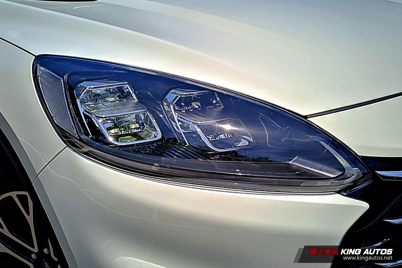 《Ford Kuga EcoBoost 180 旗艦型》試駕︱ 駕馭性能出色、同級最強安全配備的主力戰將! 《Ford Kuga EcoBoost 180 旗艦型》試駕︱ 駕馭性能出色、同級最強安全配備的主力戰將!