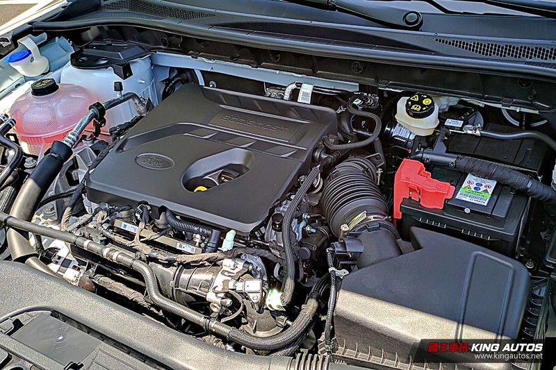 《Ford Kuga EcoBoost 180 旗艦型》試駕︱ 駕馭性能出色、同級最強安全配備的主力戰將! 《Ford Kuga EcoBoost 180 旗艦型》試駕︱ 駕馭性能出色、同級最強安全配備的主力戰將!