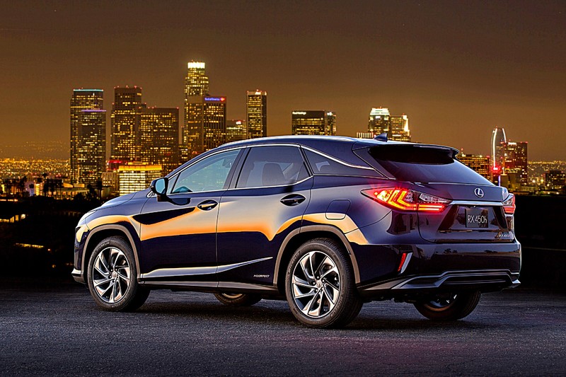「選車東西軍」之《Lexus RX》或《Volvo XC90》? 價差1萬元,你選哪一款? 「選車東西軍」之《Lexus RX》或《Volvo XC90》? 價差1萬元,你選哪一款?